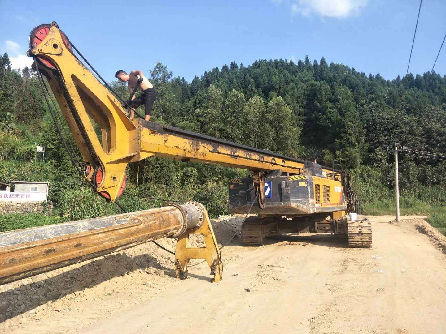 旋挖鉆機機手維修、操作.jpg